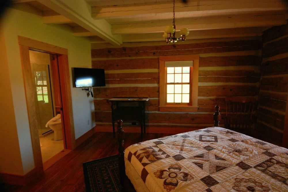 Silver Lake Bed And Breakfast (Adults Only) Harrisonburg Bagian luar foto