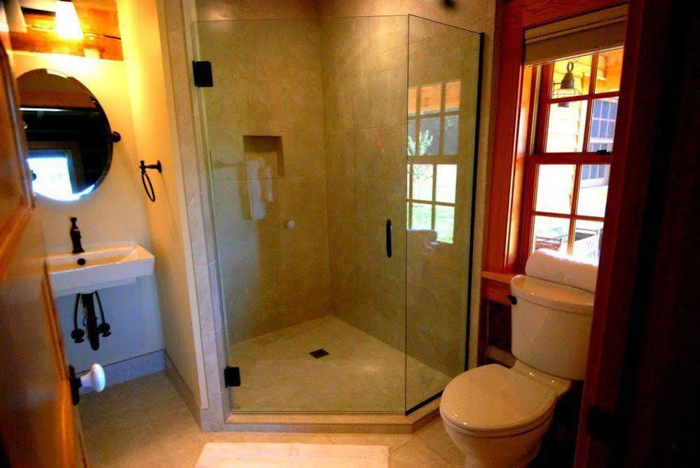Silver Lake Bed And Breakfast (Adults Only) Harrisonburg Bagian luar foto